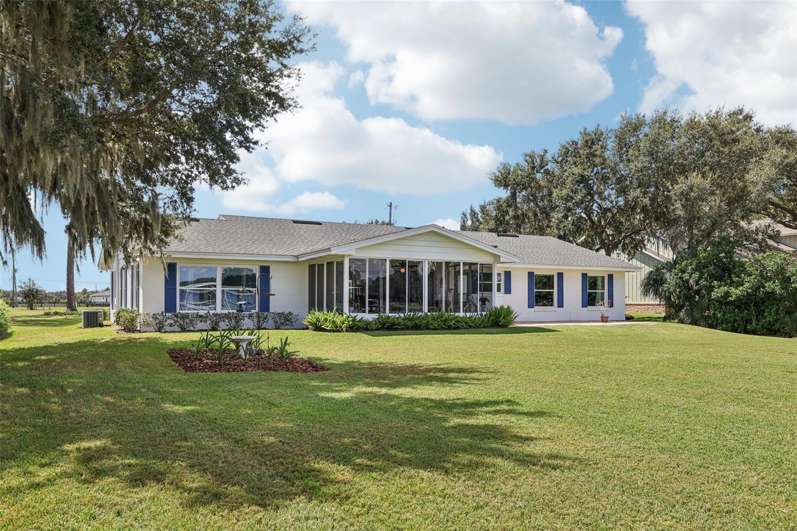 SHIRLEY SHORES - Residential