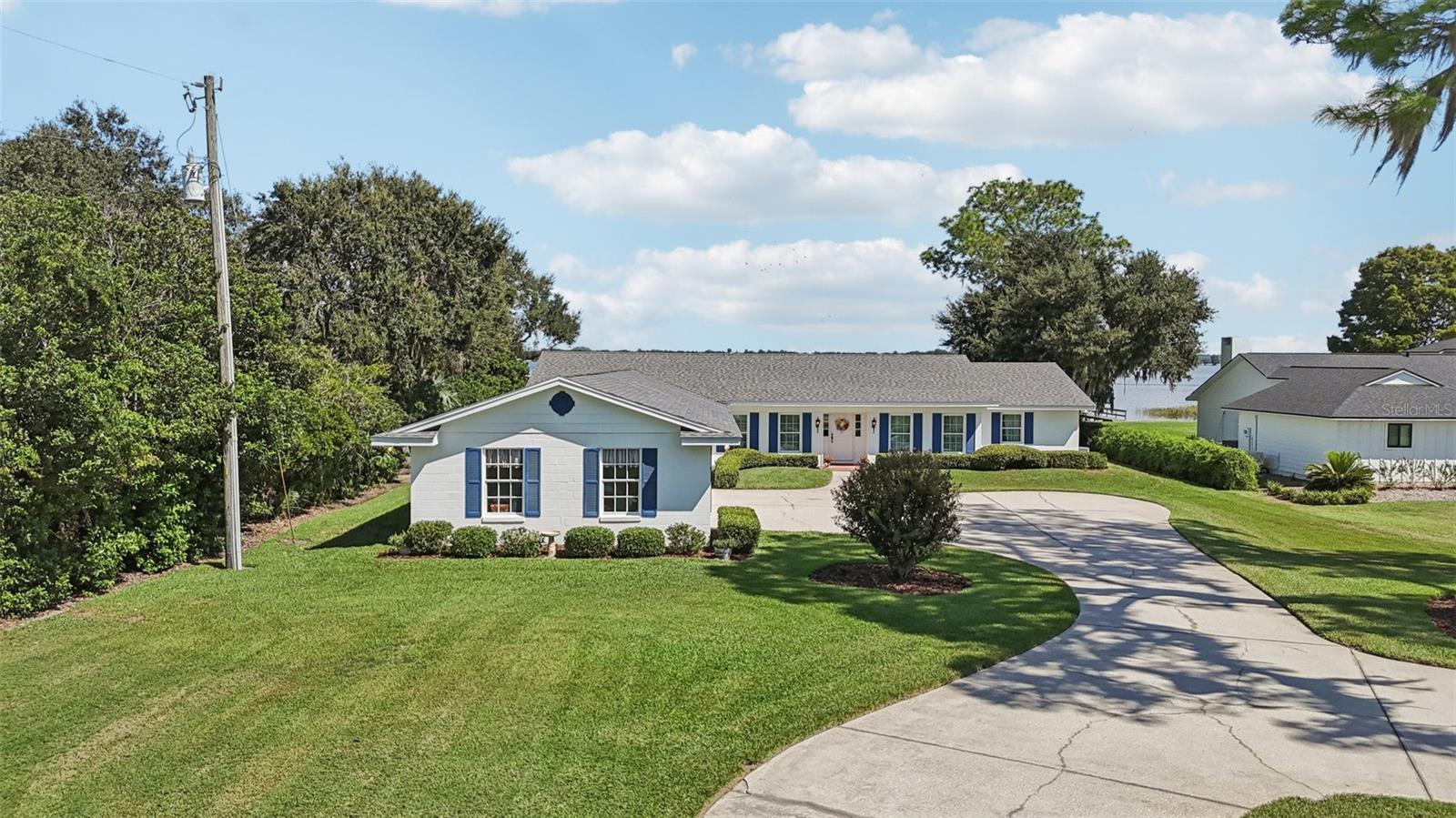 SHIRLEY SHORES - Residential