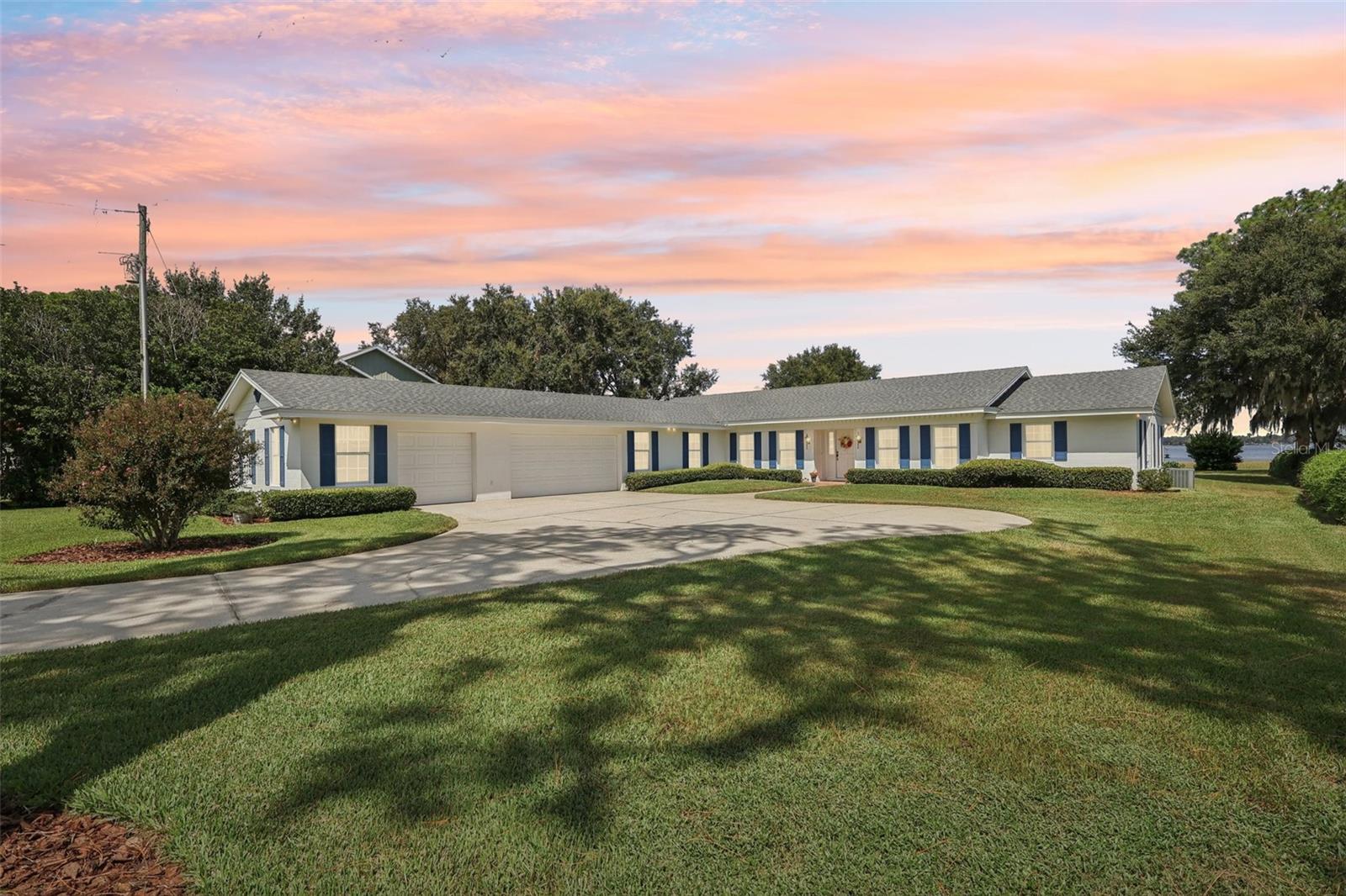 SHIRLEY SHORES - Residential