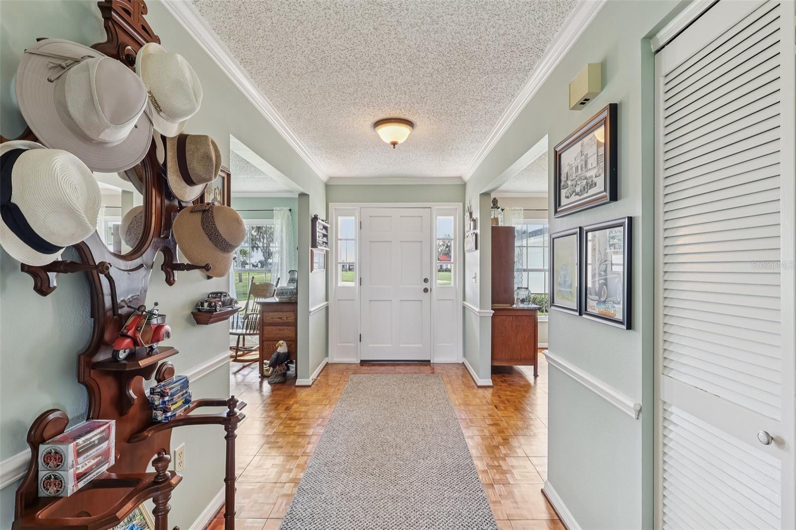 SHIRLEY SHORES - Residential