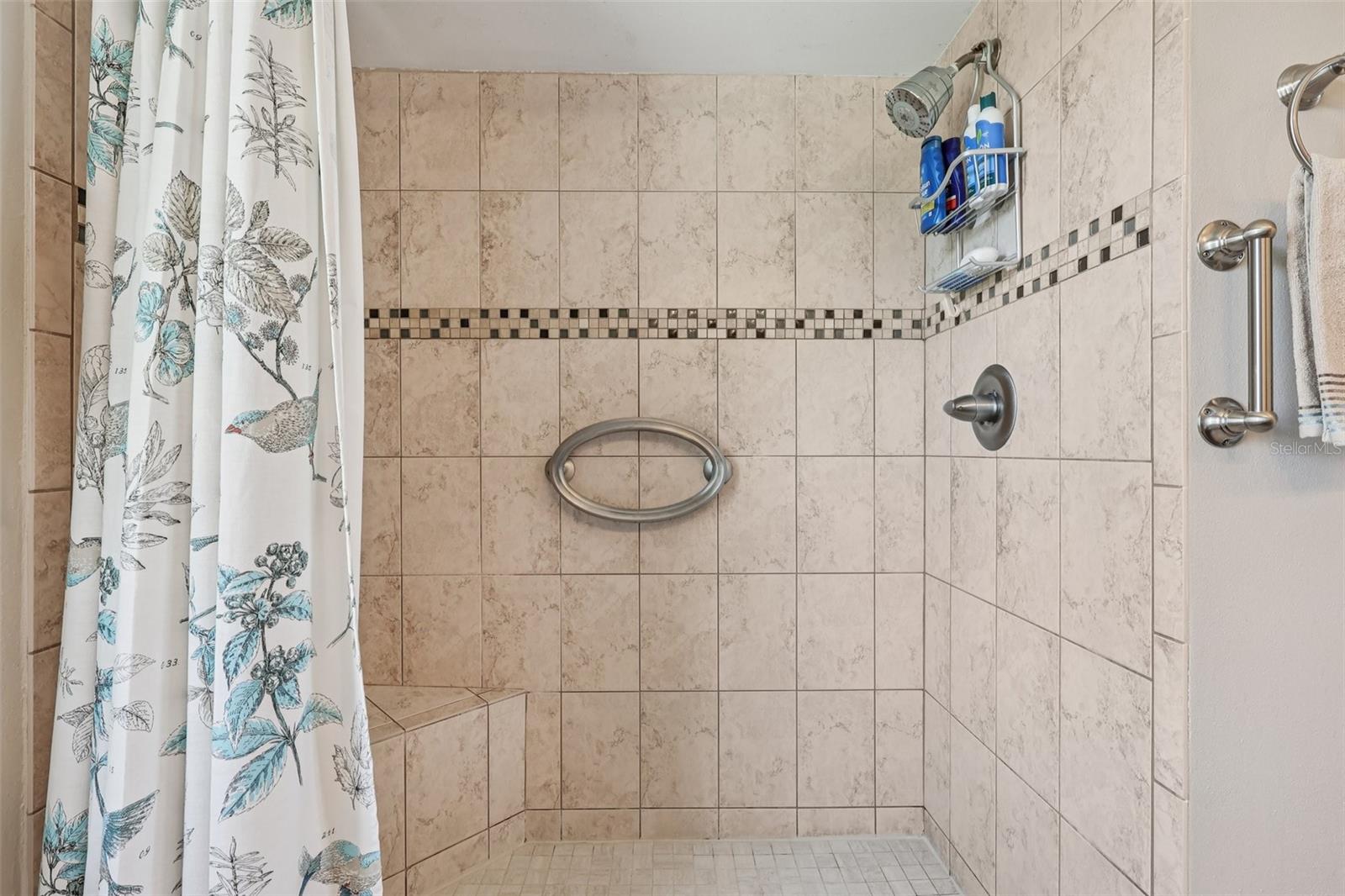 SHIRLEY SHORES - Residential