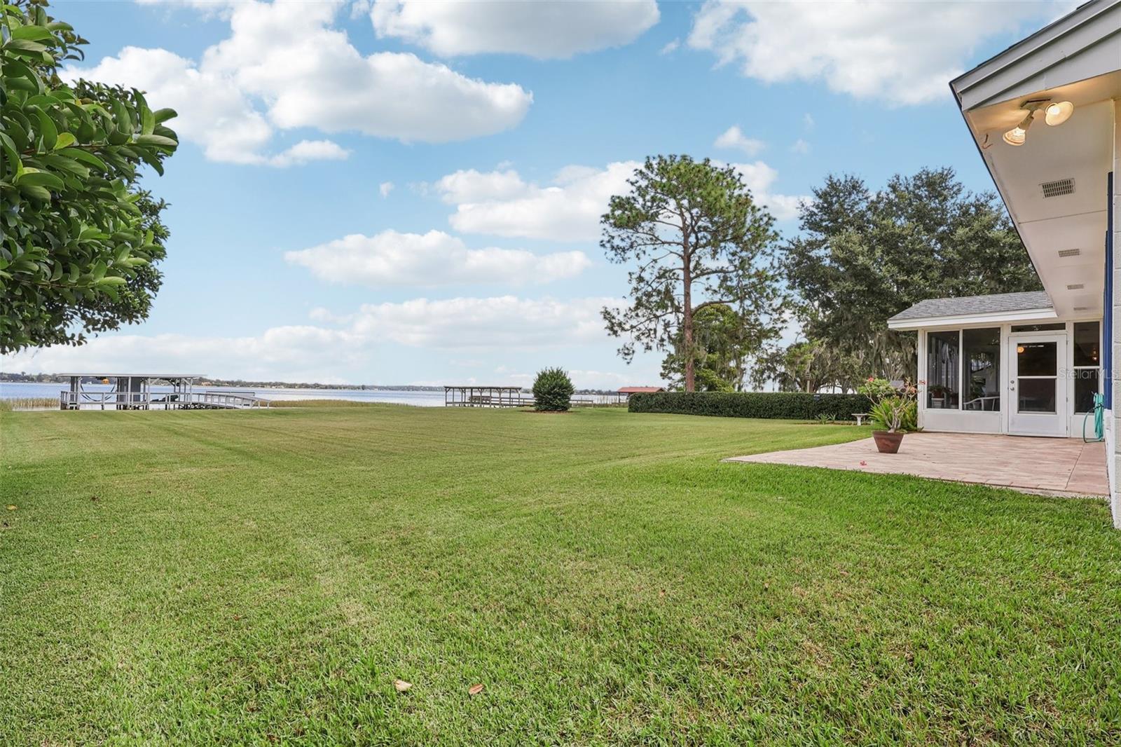 SHIRLEY SHORES - Residential