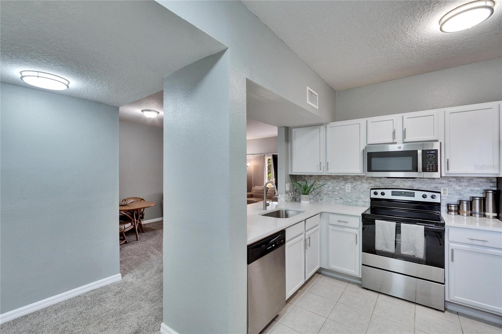 9526 NEWDALE WAY 101