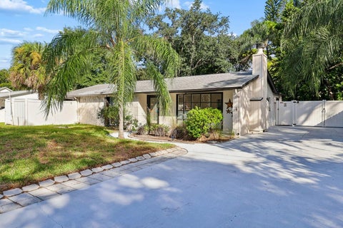 Photo of 7321 Canal Boulevard, Tampa, FL 33615 (MLS # TB8558854)