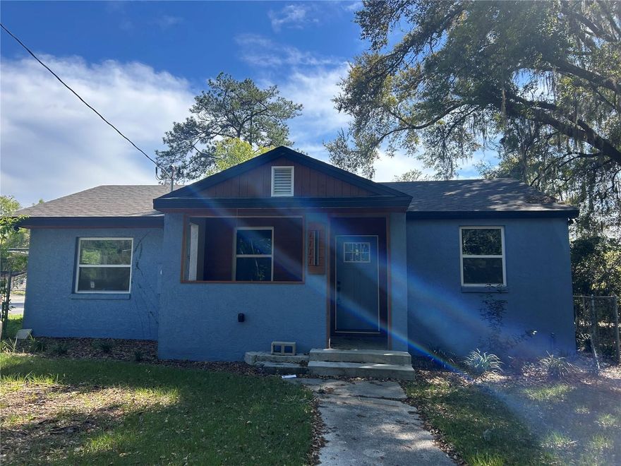 This remodeld 3BR/2BA home in Cecil Heights offers a spacious open floor plan and modern finishes throughout. The kitchen boasts brand-new cabinets, sleek countertops, and modern appliances. Both bathrooms have been renovated, and the primary suite features a walk-in closet. Situated on a corner lot, this home is just minutes from downtown Gainesville, shopping, dining, and the University of Florida.