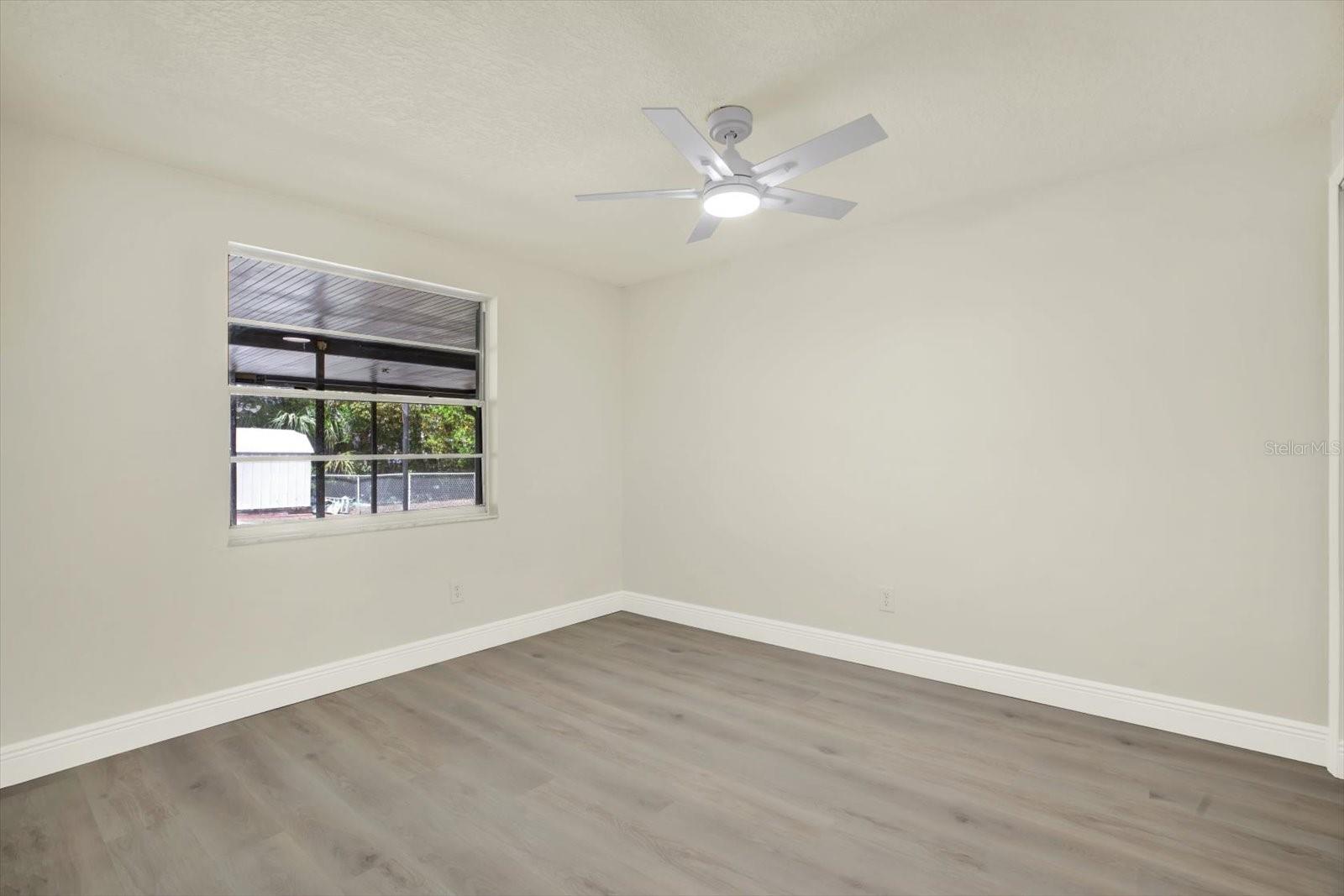 FOUR WINDS ESTATES UNIT 5 - Residential