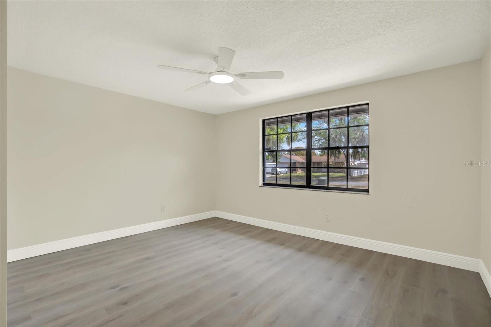 FOUR WINDS ESTATES UNIT 5 - Residential