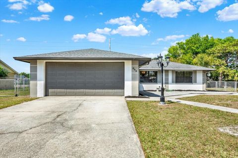 Photo of 645 Pine Forest Drive, Brandon, FL 33511 (MLS # TB8490744)