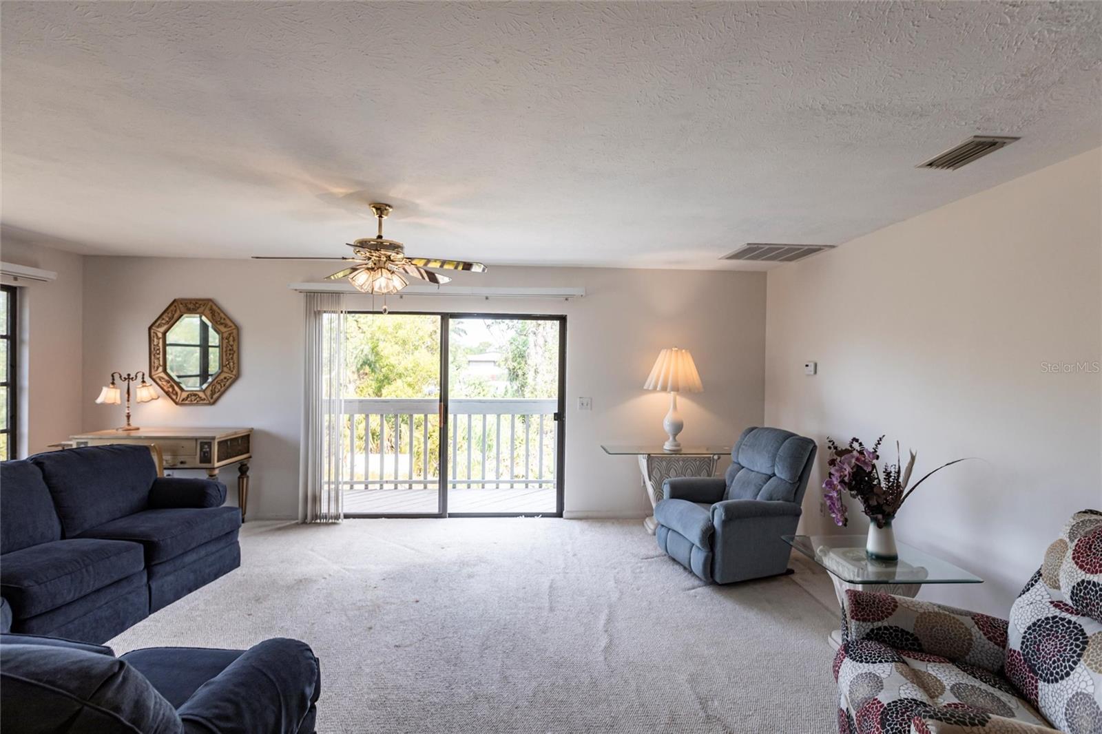 ISLAND ESTATES - Residential