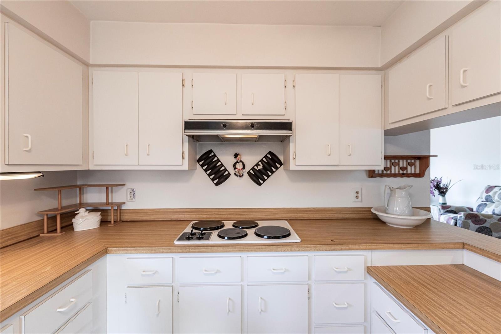 ISLAND ESTATES - Residential