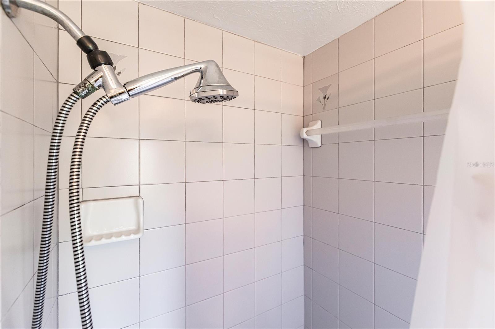 ISLAND ESTATES - Residential