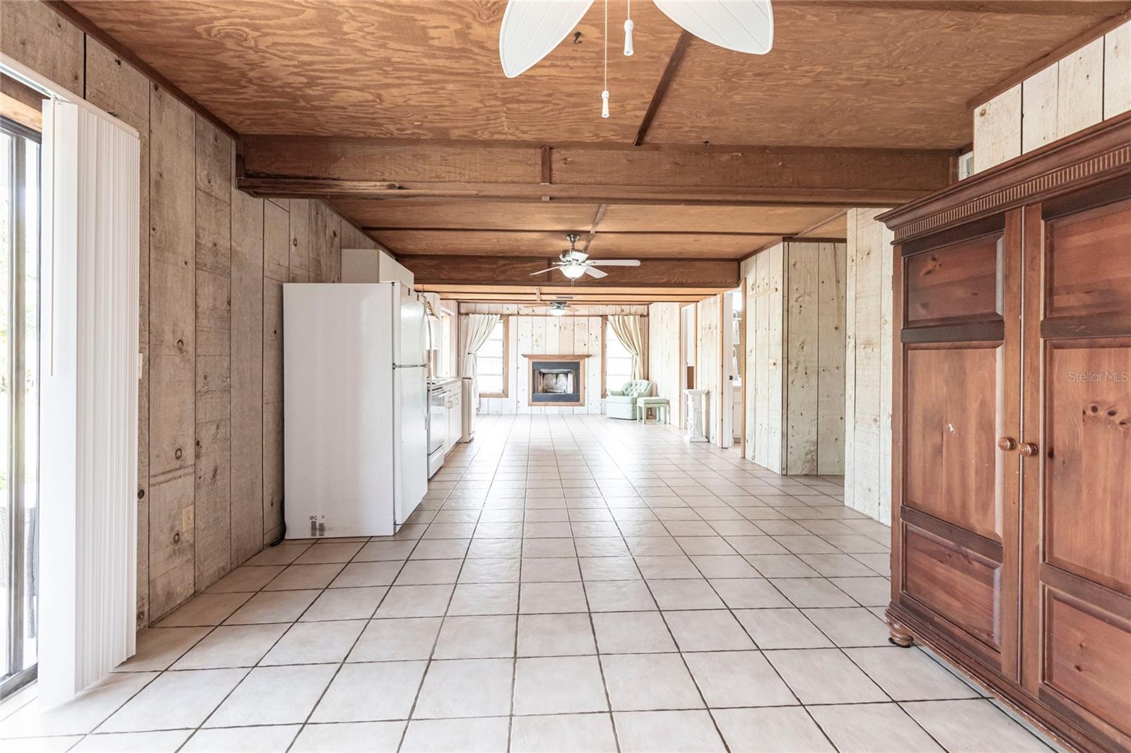 ISLAND ESTATES - Residential