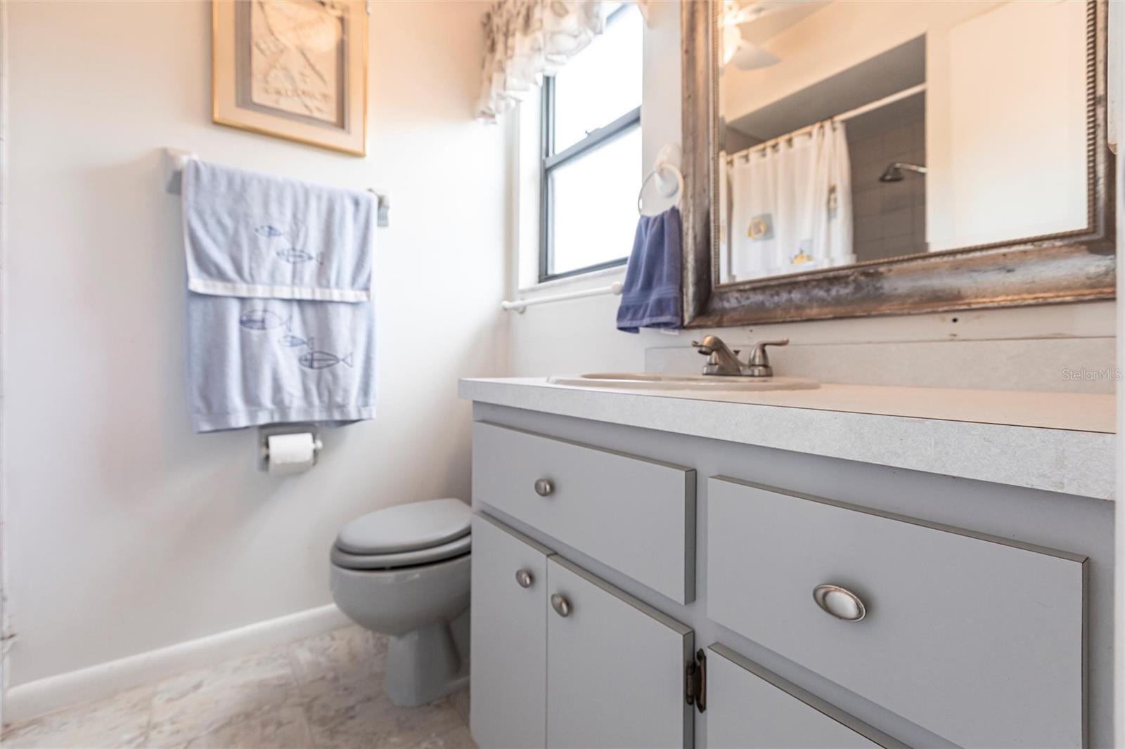 ISLAND ESTATES - Residential