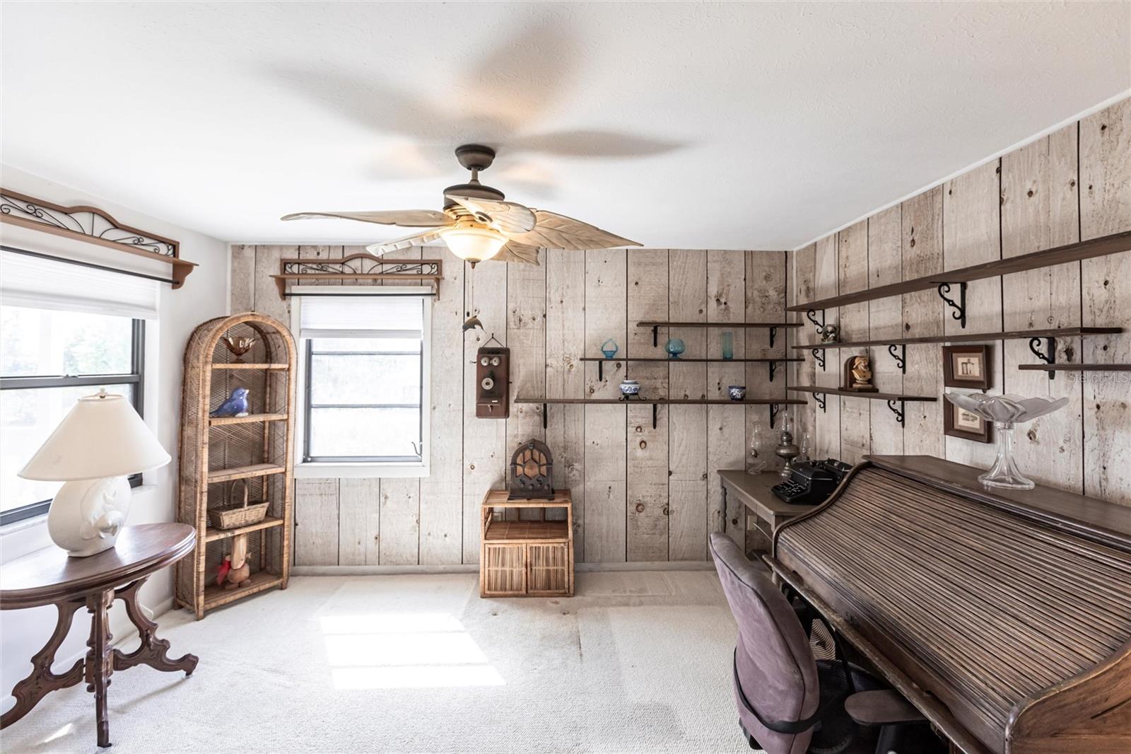 ISLAND ESTATES - Residential