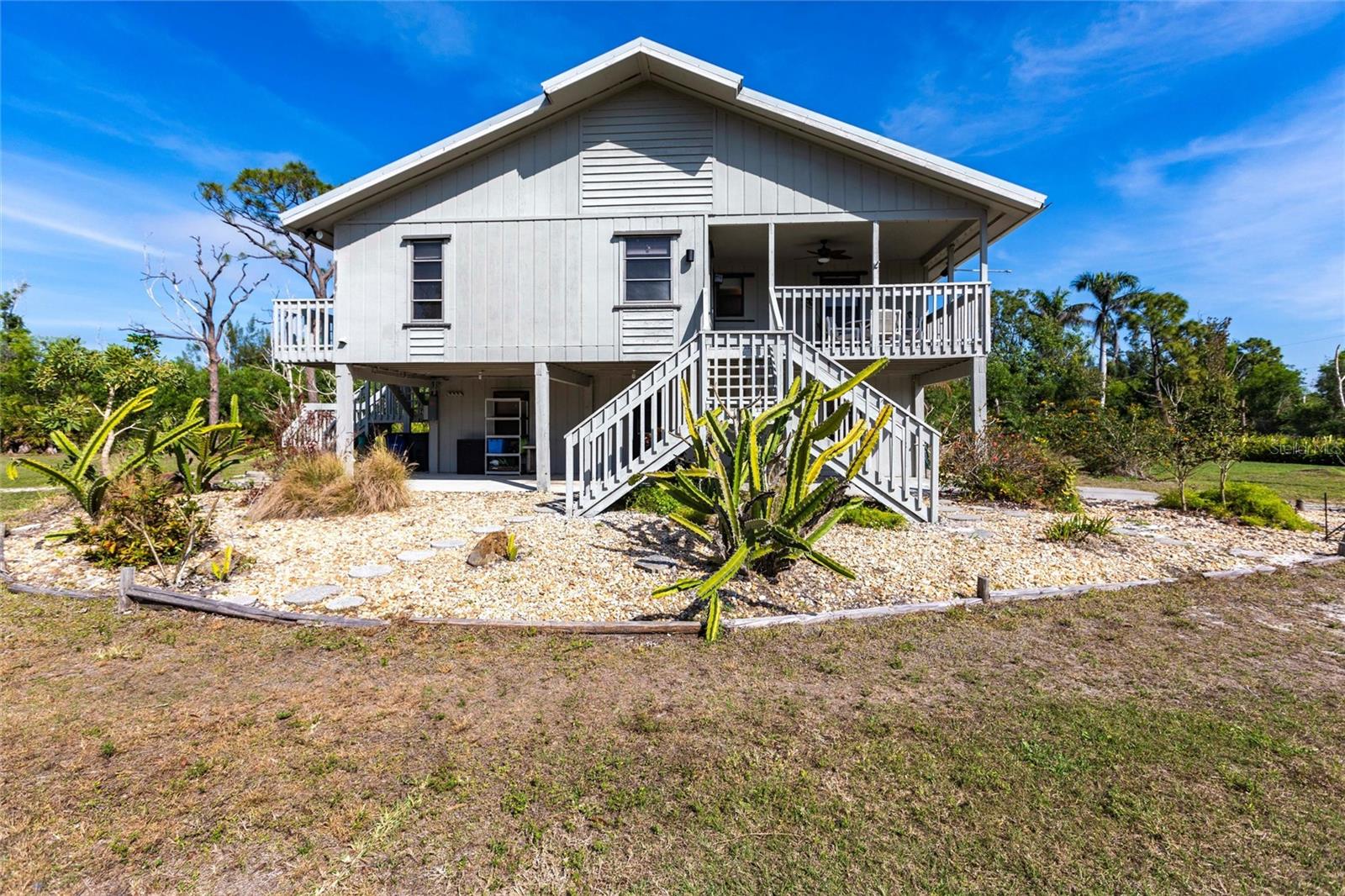 ISLAND ESTATES - Residential