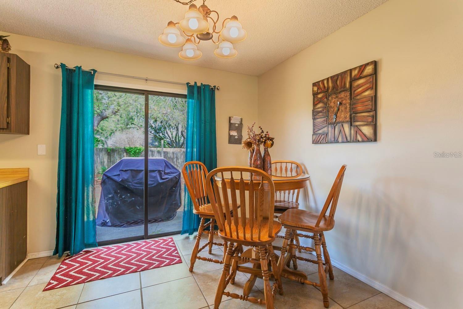 LAKE WEIR GARDENS - Residential