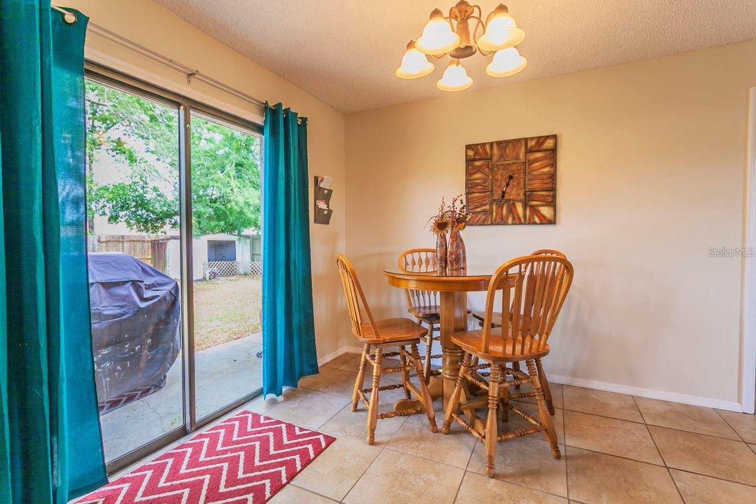 LAKE WEIR GARDENS - Residential