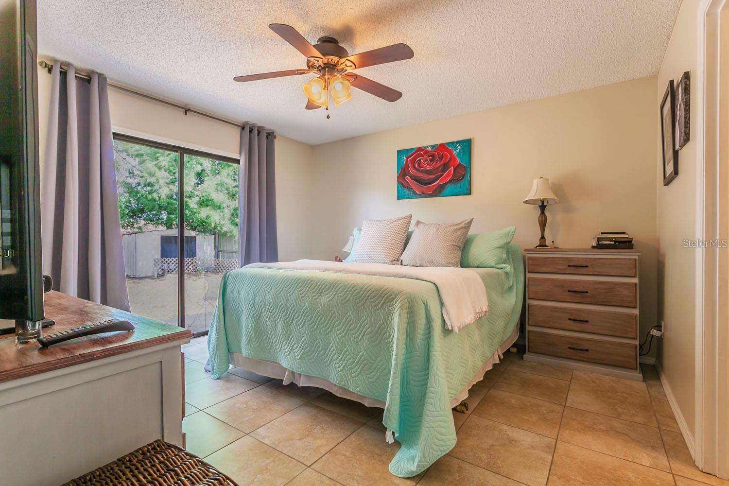 LAKE WEIR GARDENS - Residential