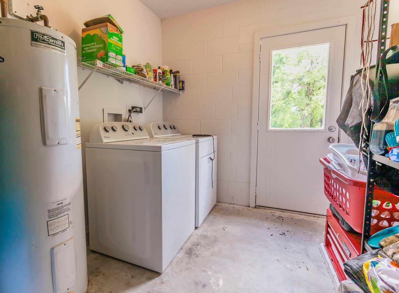 LAKE WEIR GARDENS - Residential