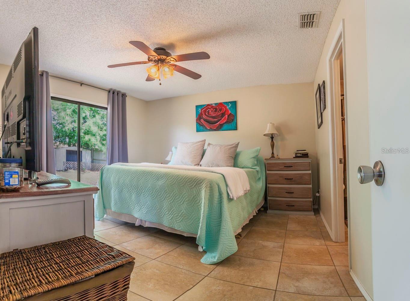 LAKE WEIR GARDENS - Residential