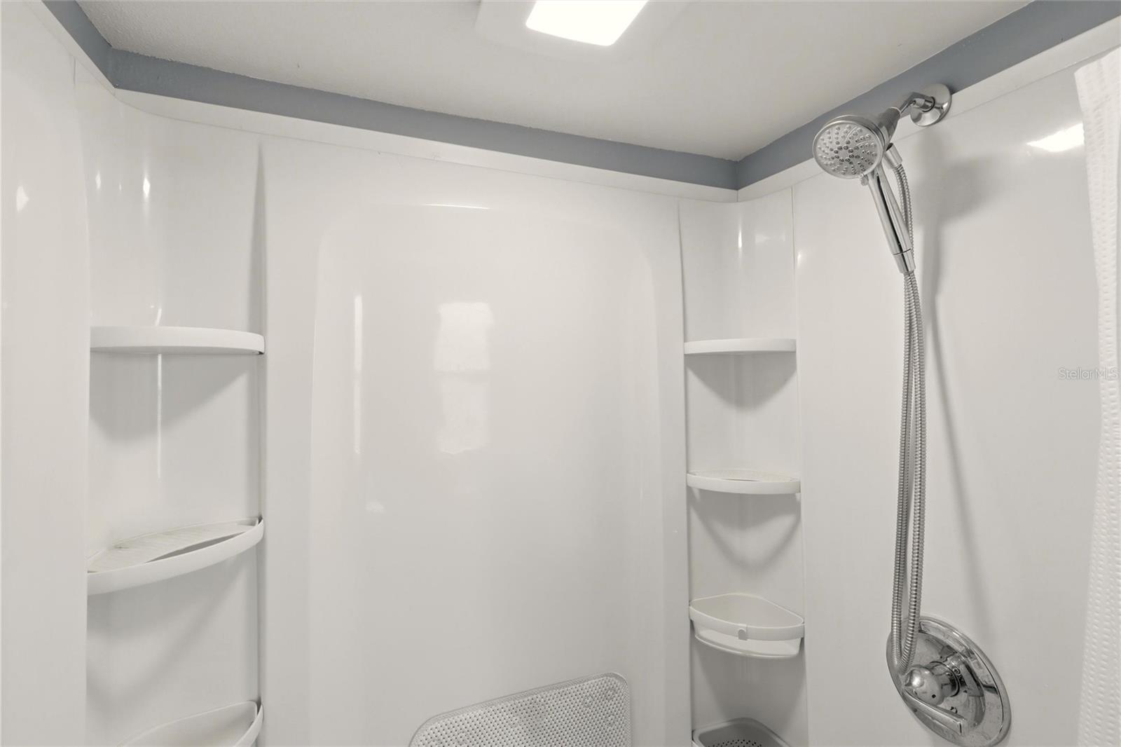 ALLIGATOR PARK COOP - Residential