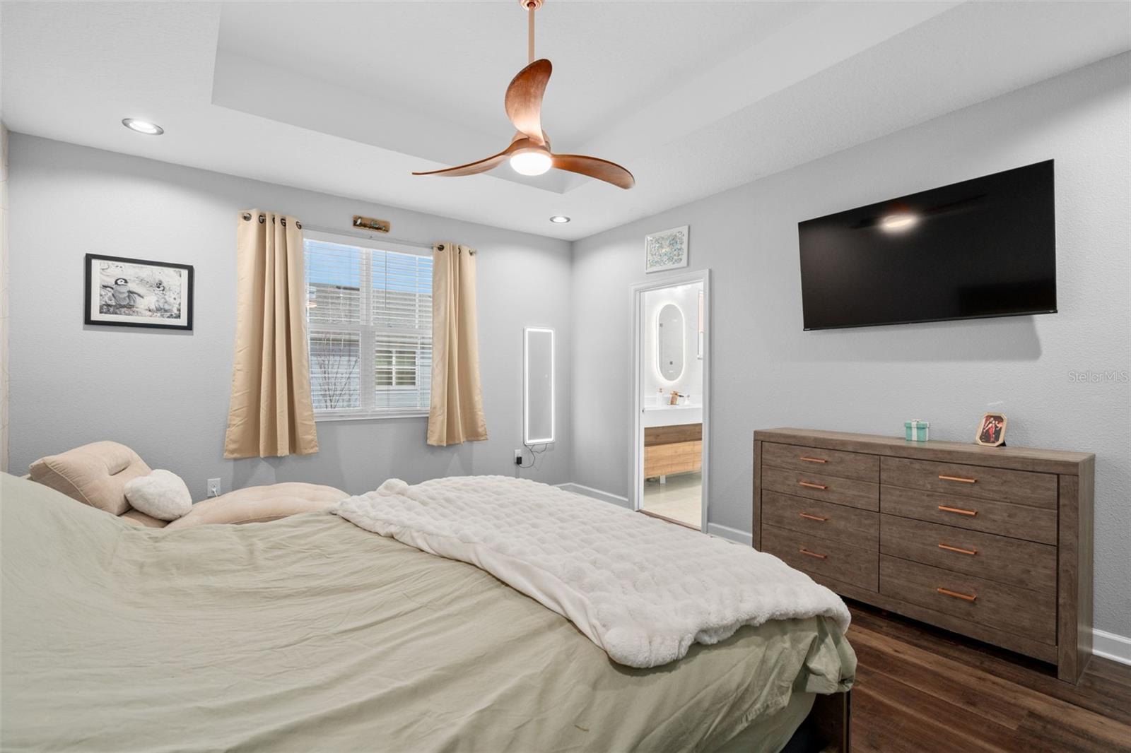 STOREY LAKE TR K - Residential