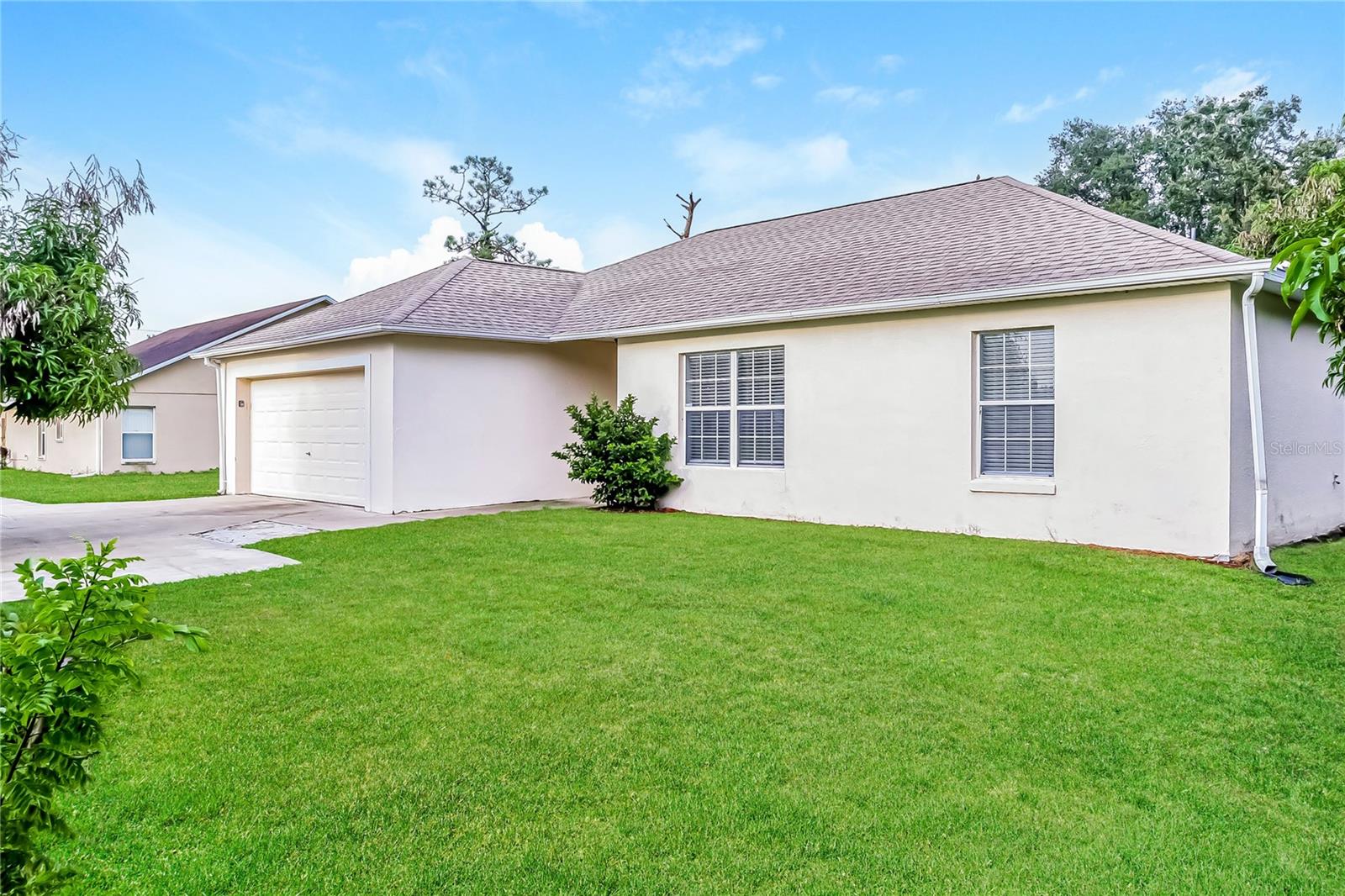 Discover this inviting 3-bedroom, 2-bathroom pet-friendly home boasting 1,440 sq ft of living space. Don't miss out on this opportunity; schedule a tour today!