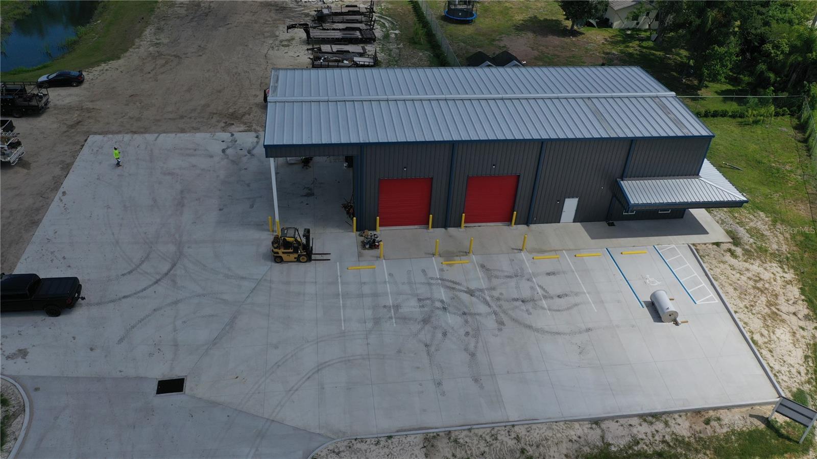WALDEN HIGHLANDS ADD - Commercial Lease