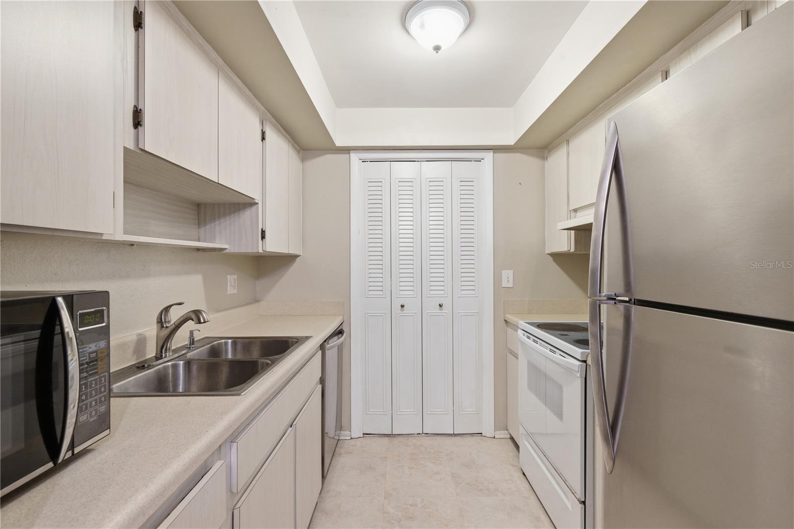 SEVILLE CONDO 11 - Residential Lease