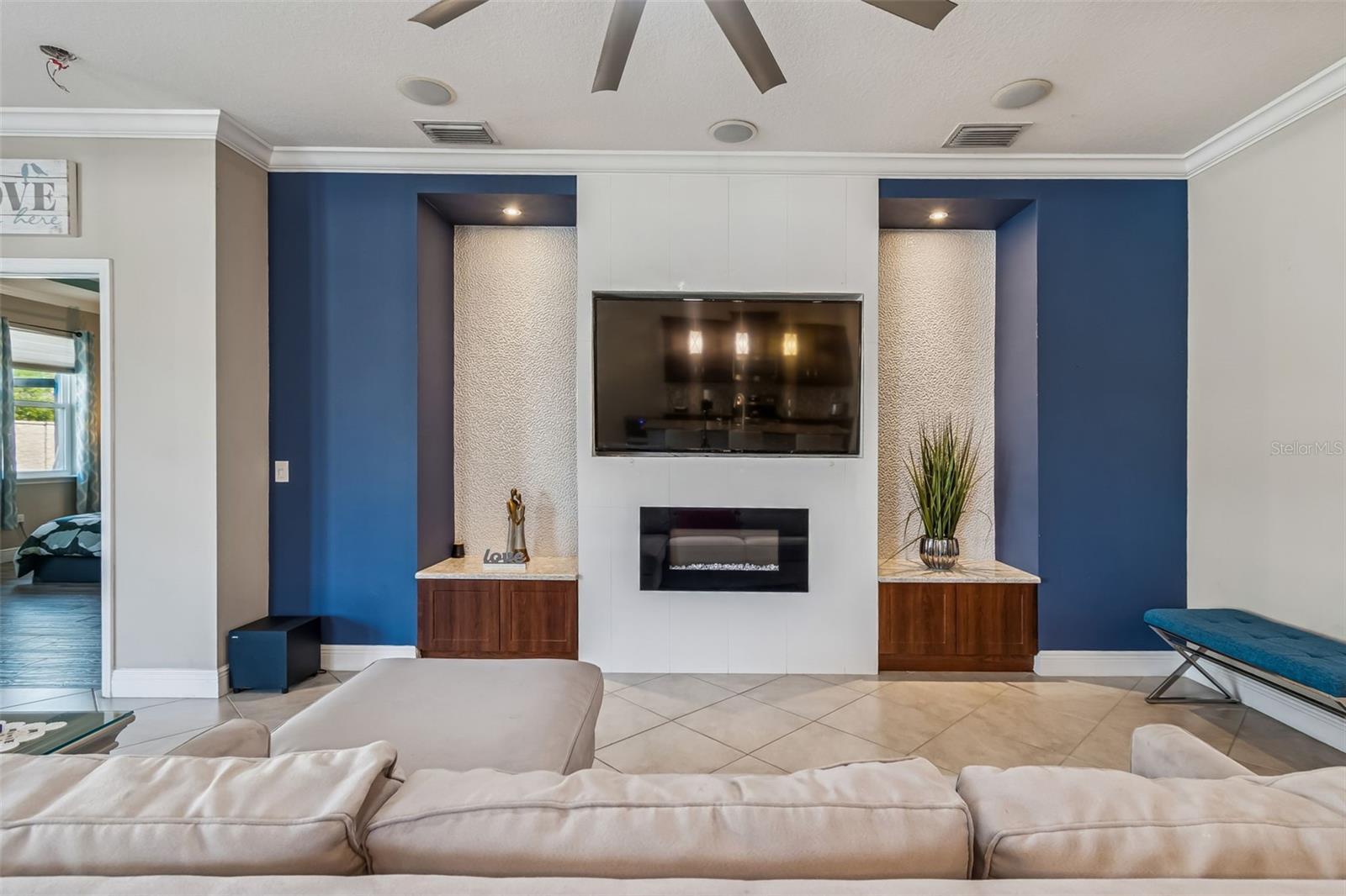 STONELEDGE - Residential