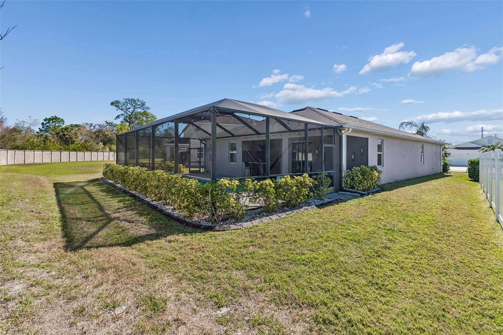 STONELEDGE - Residential