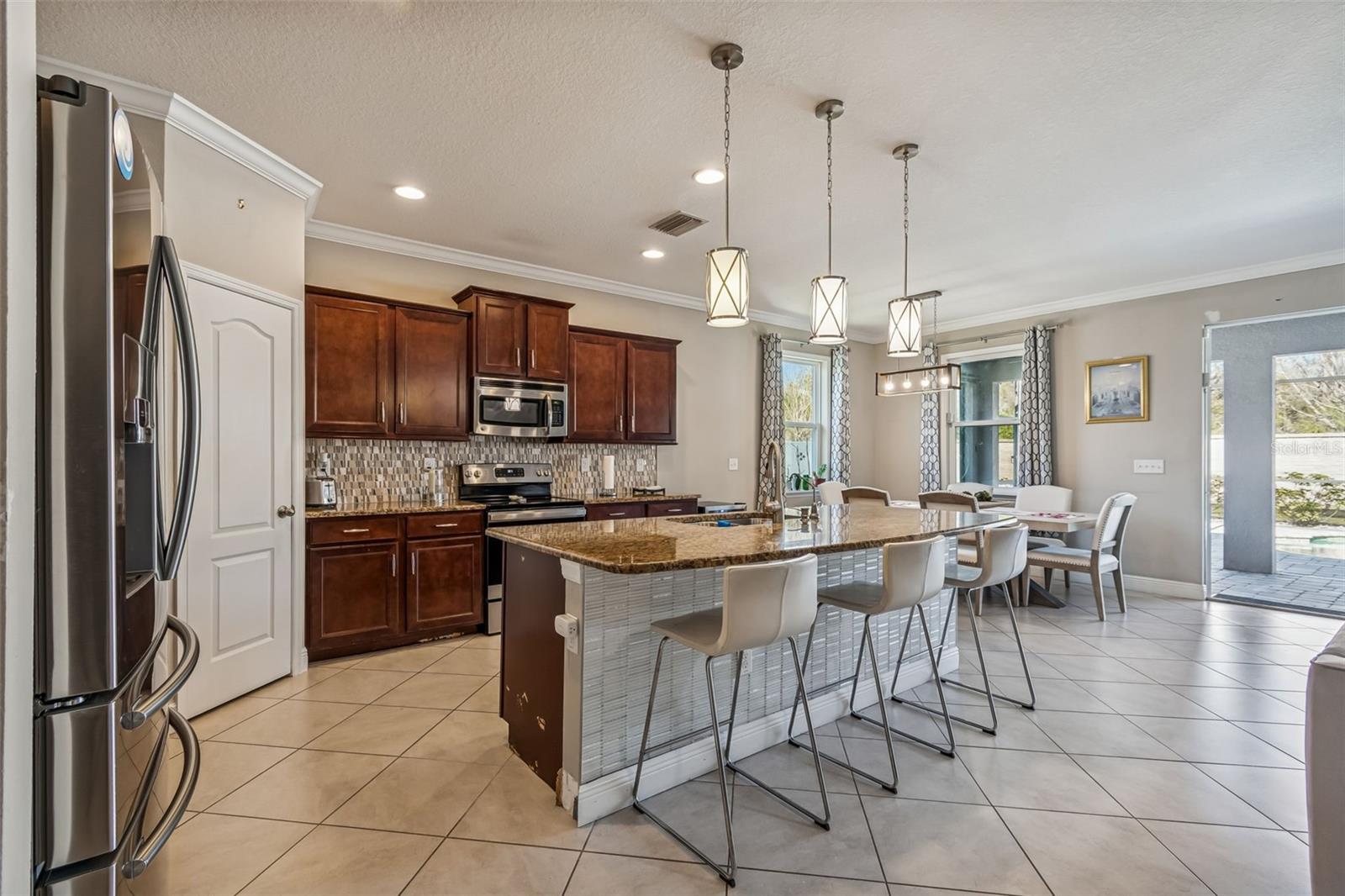 STONELEDGE - Residential