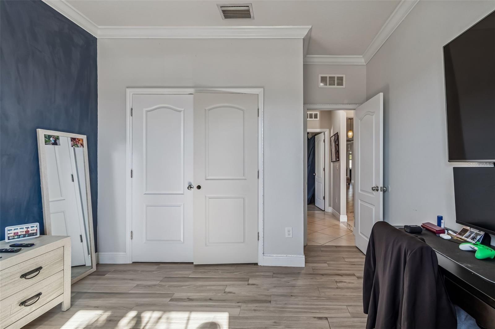 STONELEDGE - Residential