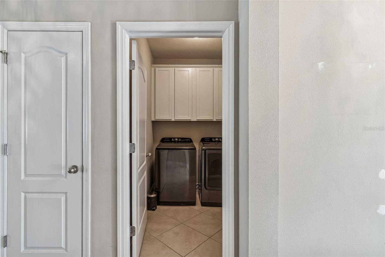 STONELEDGE - Residential