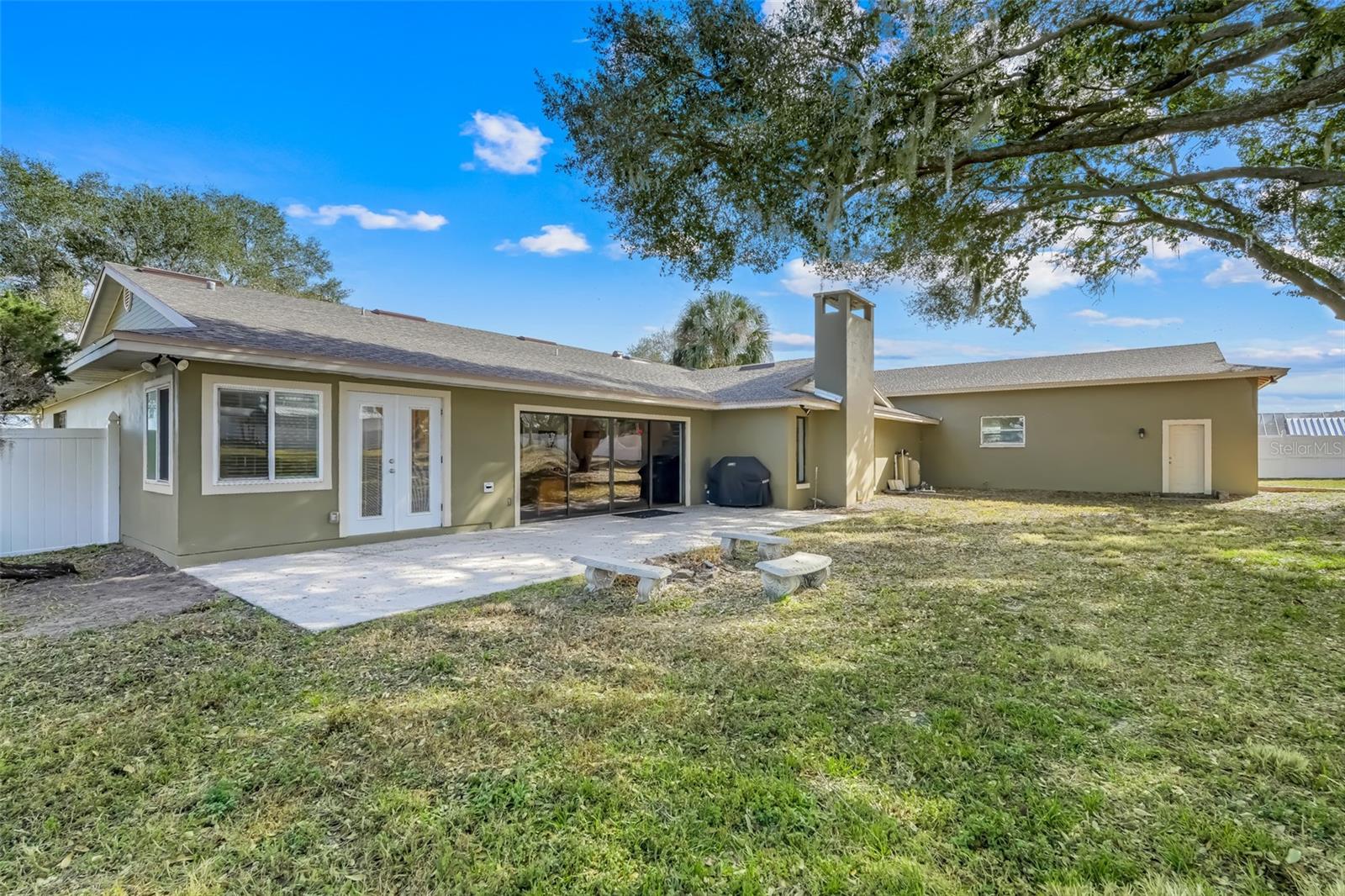 LAKE DORA HARBOUR - Residential