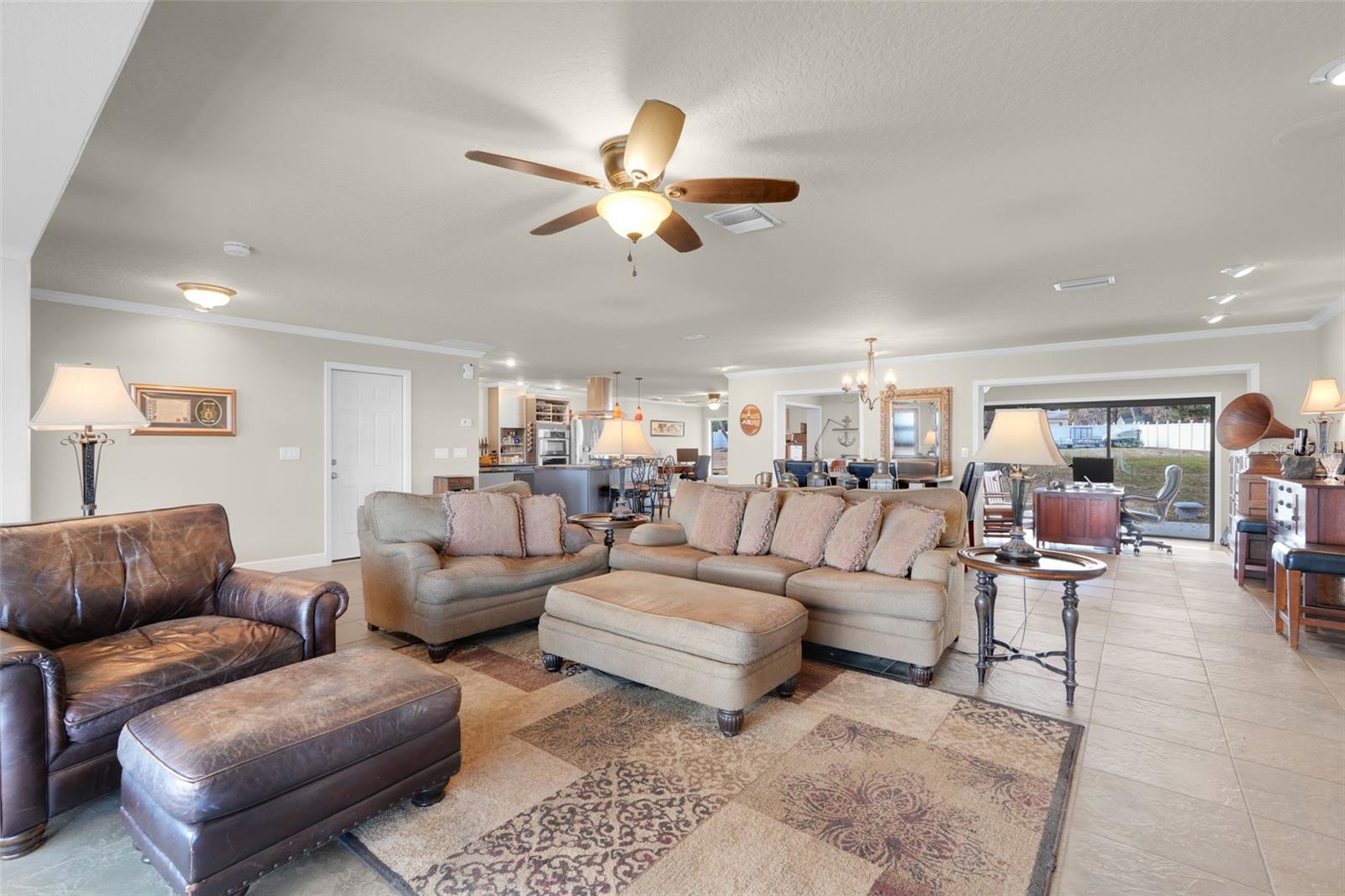 LAKE DORA HARBOUR - Residential