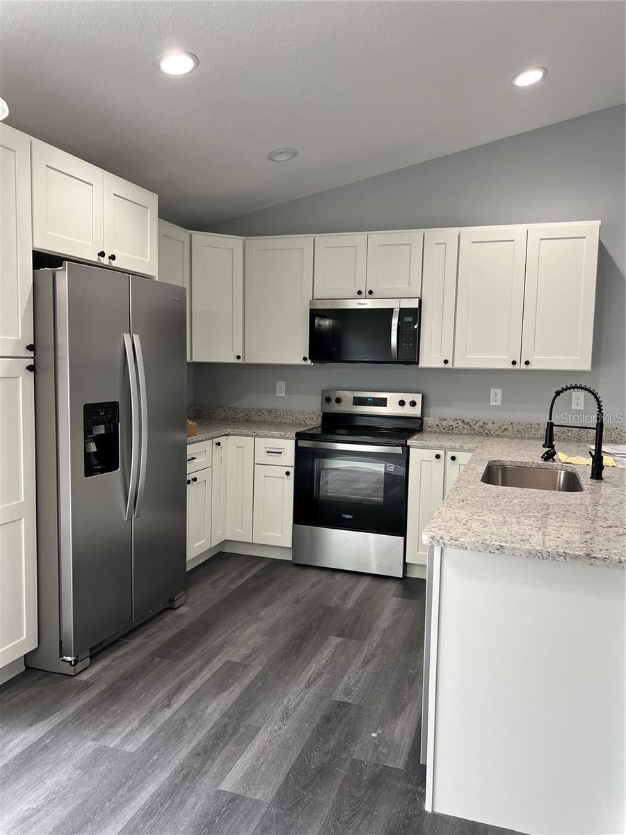 20925 SW ROBIN DRIVE