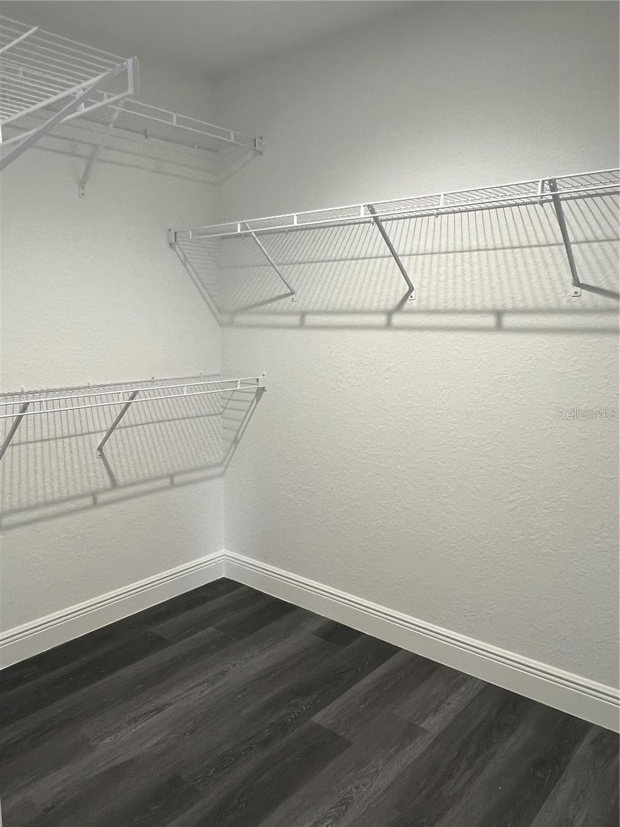 RAINBOW LAKES ESTATE - Residential