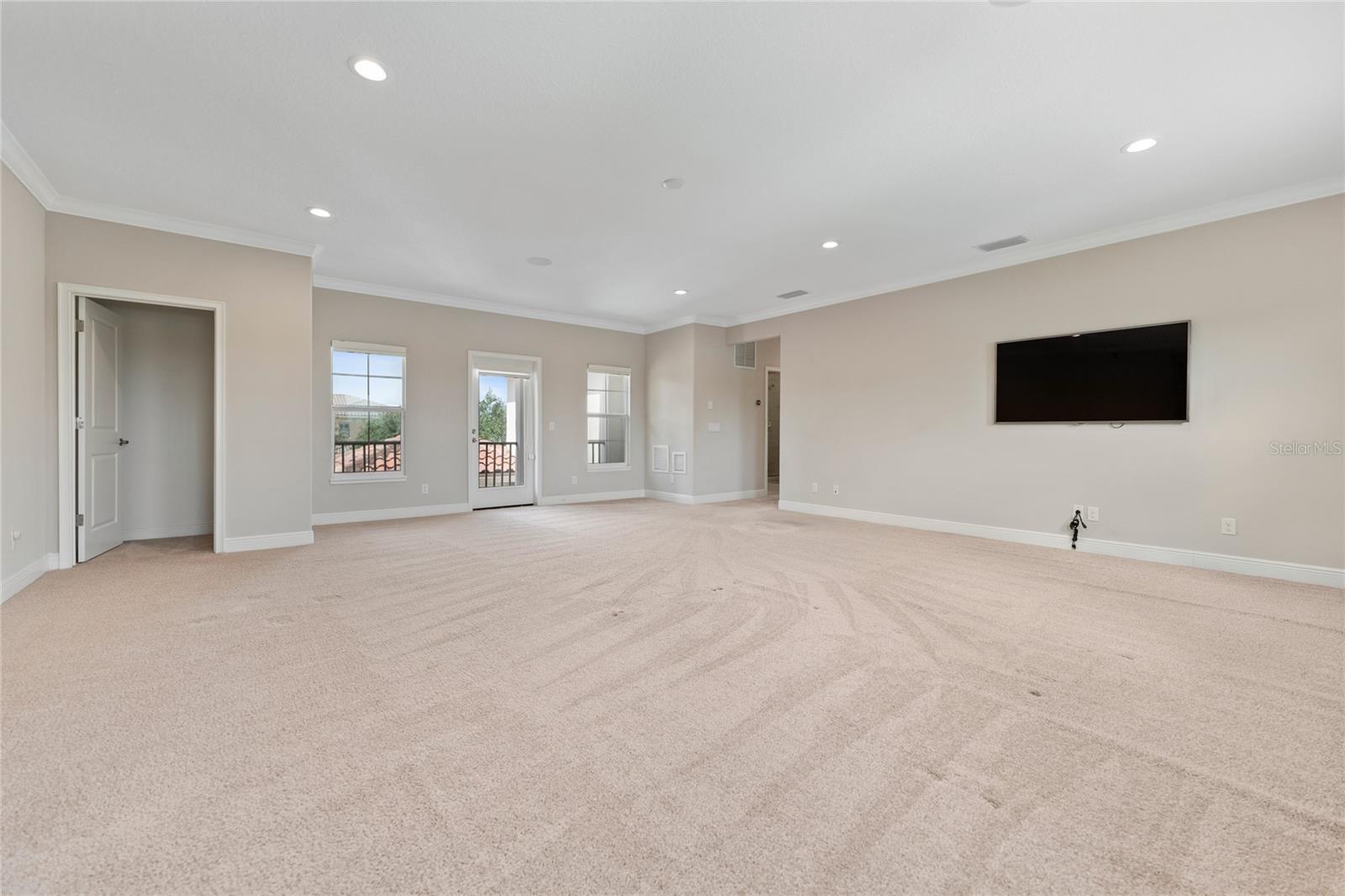 KEENES POINTE UN #11 - Residential