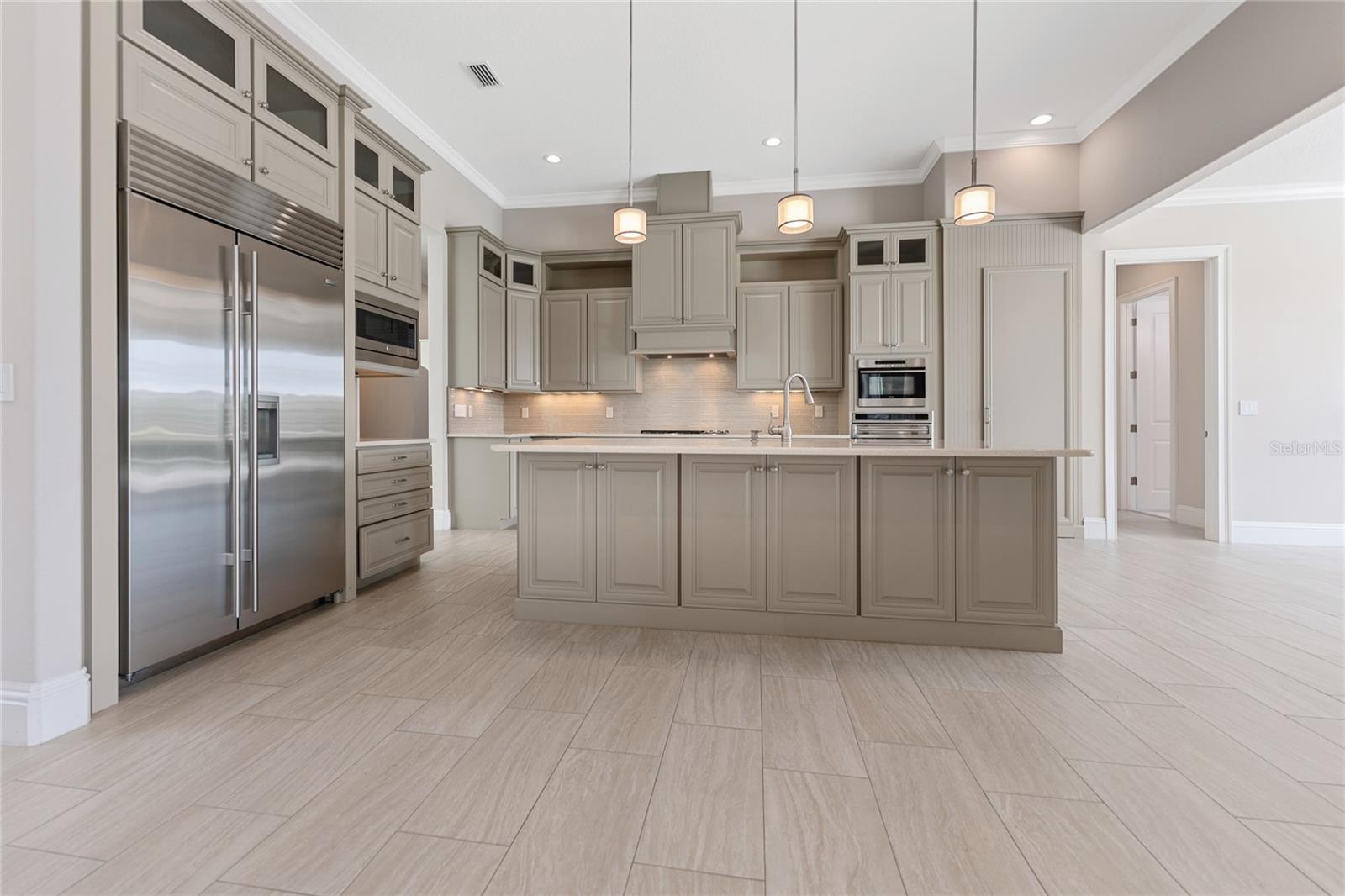 KEENES POINTE UN #11 - Residential