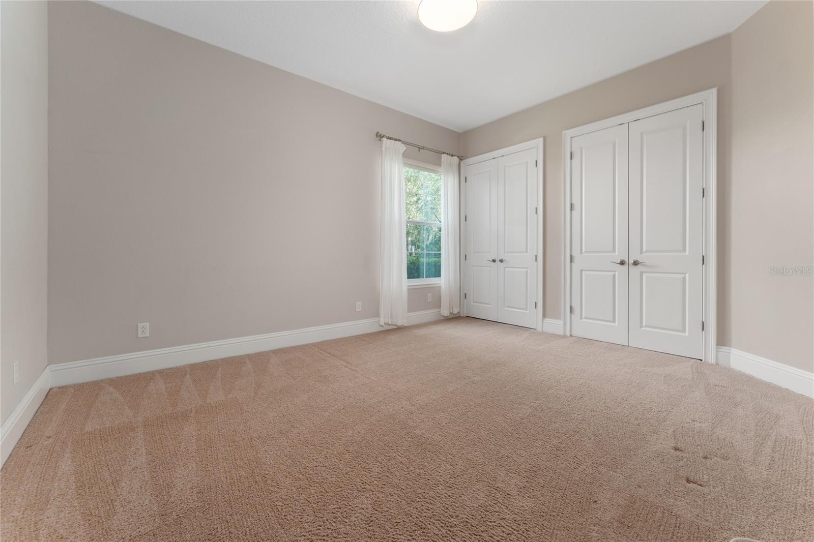 KEENES POINTE UN #11 - Residential