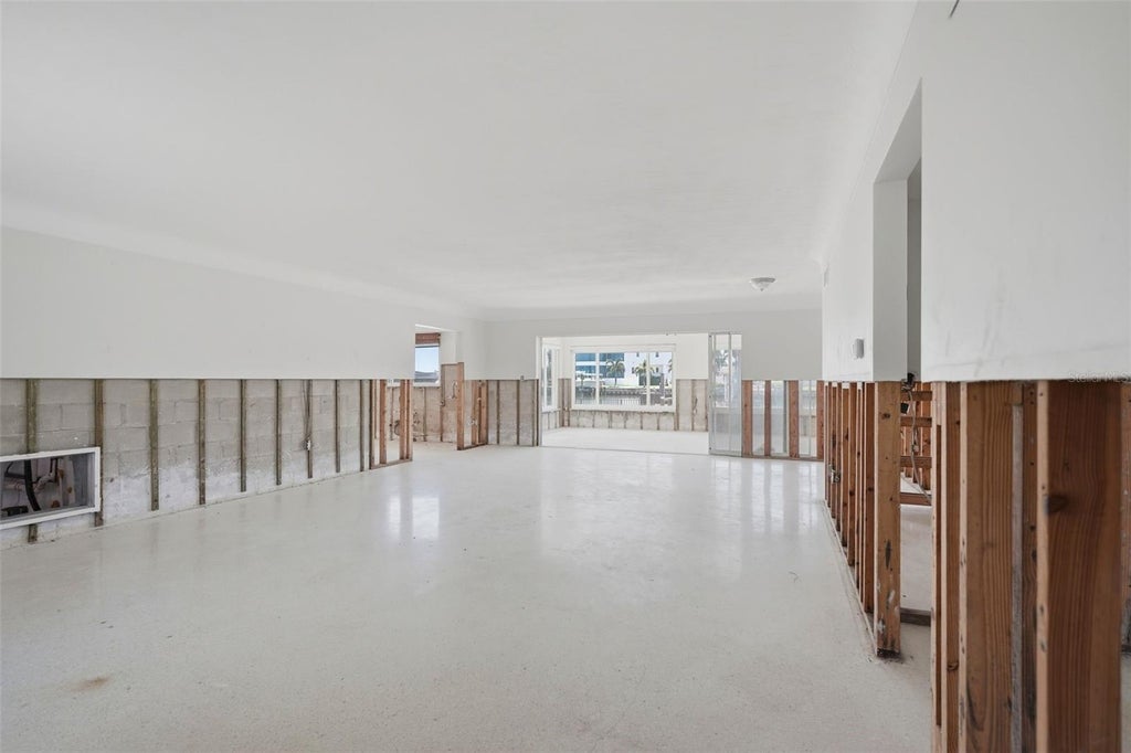 Photo of 12525 4th St E, Treasure Island, FL 33706 (MLS # TB8556564)