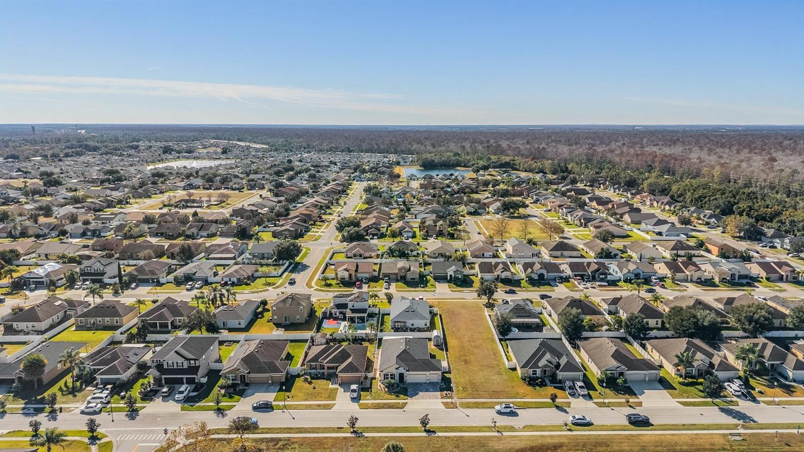 DORAL POINTE NORTH - Residential