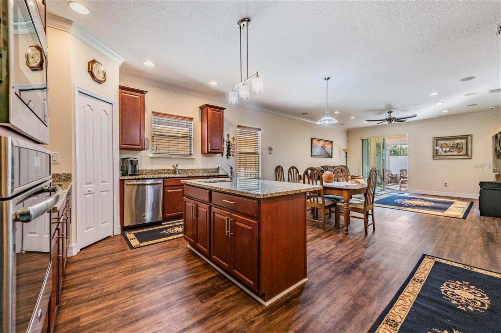 DORAL POINTE NORTH - Residential