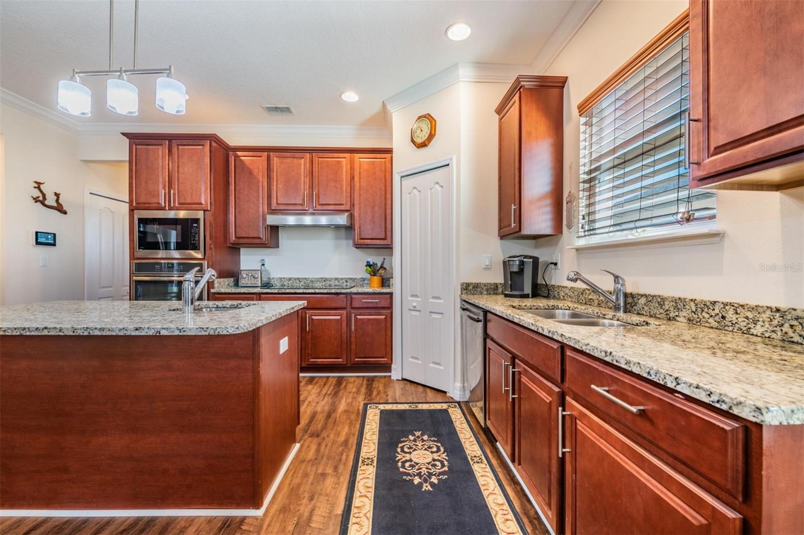 DORAL POINTE NORTH - Residential