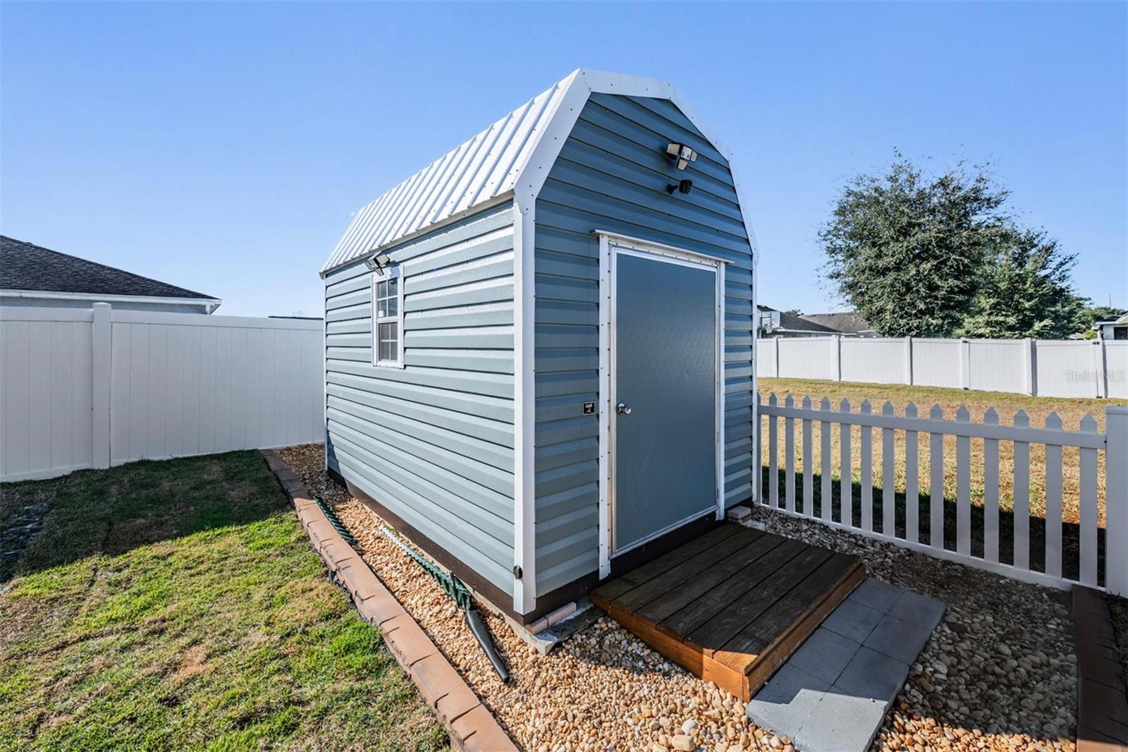 DORAL POINTE NORTH - Residential