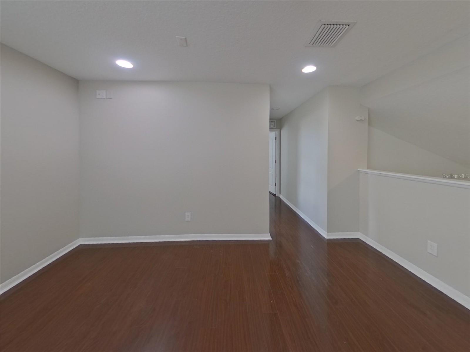 TIERRA DEL SOL PH 01 - Residential Lease