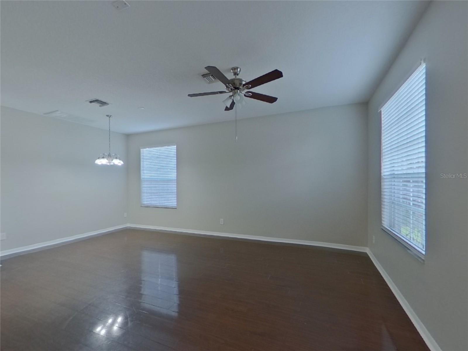 TIERRA DEL SOL PH 01 - Residential Lease