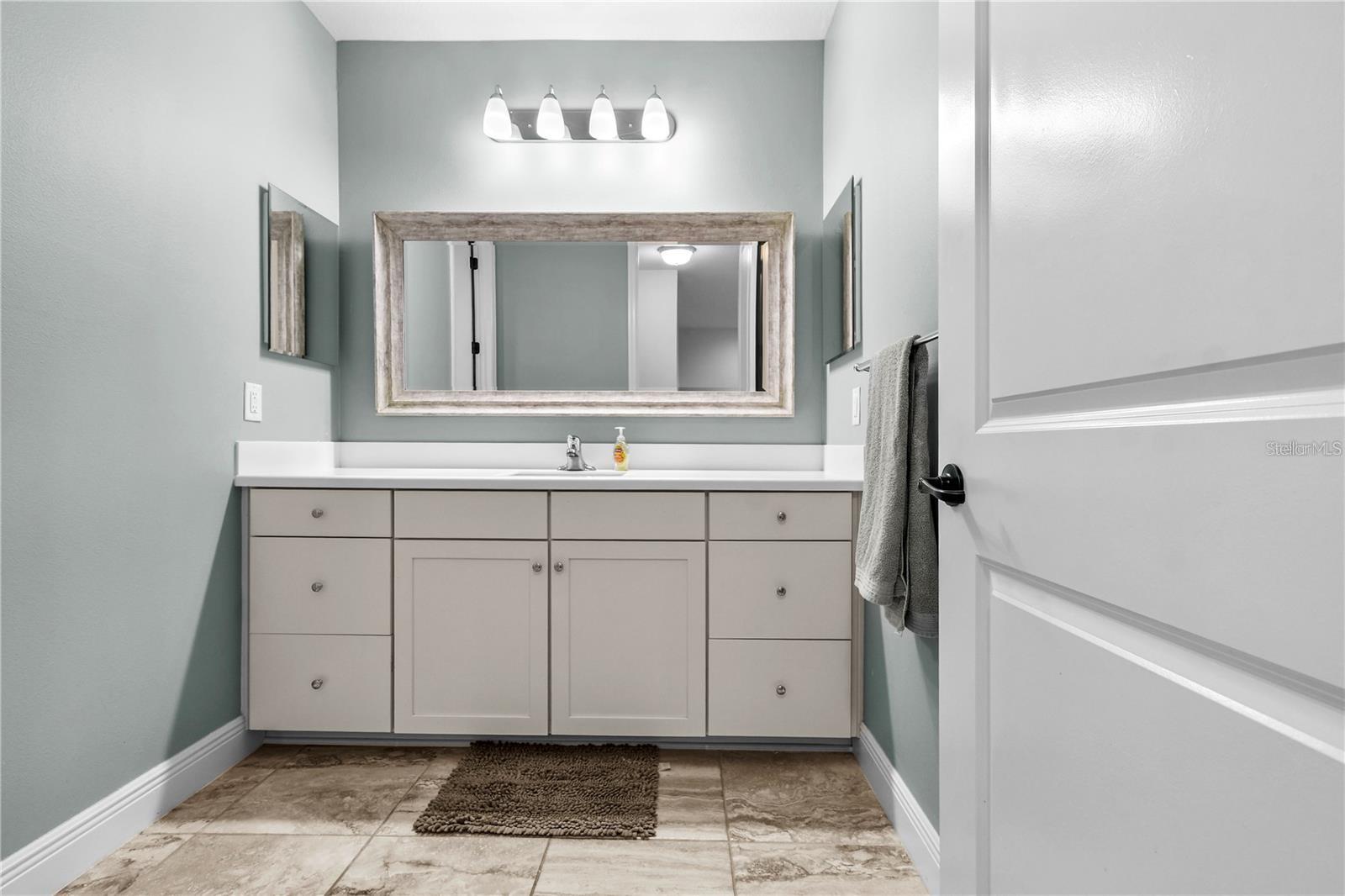 CANOE CREEK PH I - Residential Lease