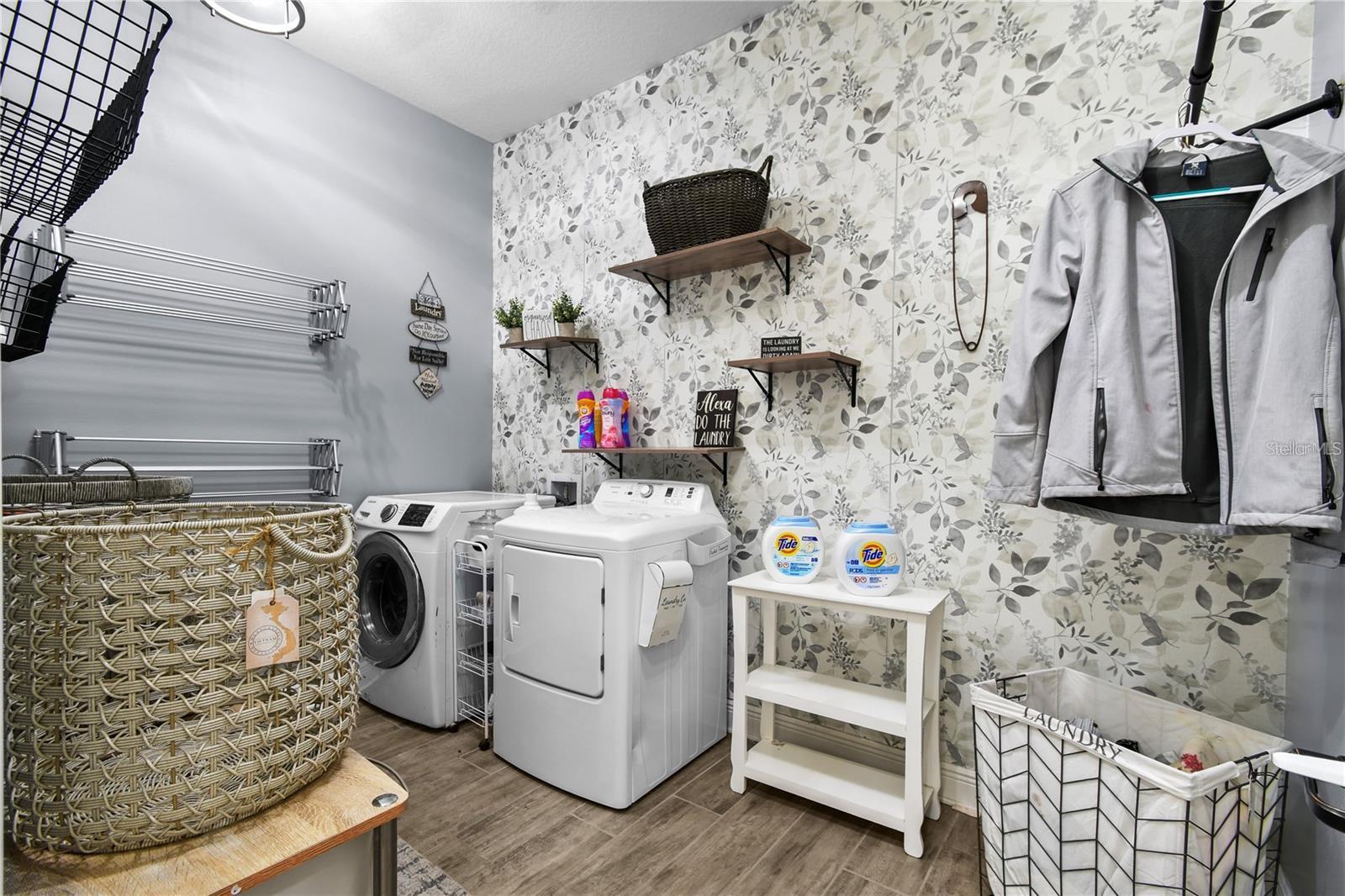 CANOE CREEK PH I - Residential Lease